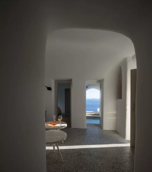 Echoes Luxury Suites Santorini