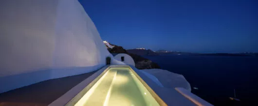Echoes Luxury Suites Santorini